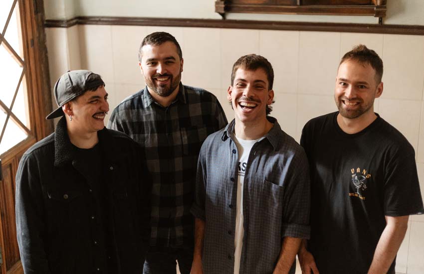 Los leoneses Lionsway arrancan en León la gira de presentación de su ...